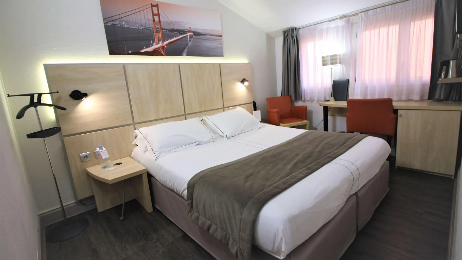 Best Western Lyon Saint-Antoine 3*,  France